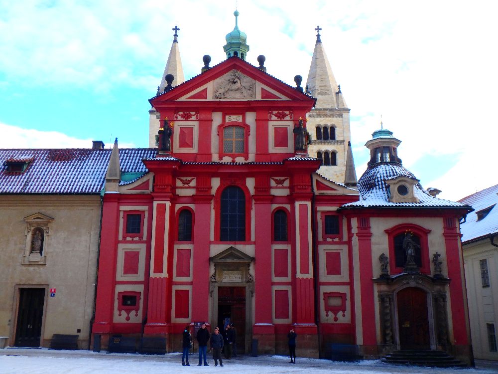 La Basilique Saint Georges au château de Prague